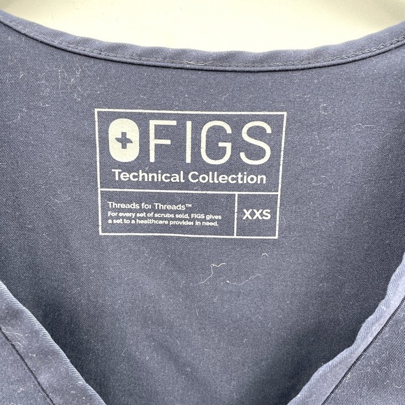 Figs technical blue short sleeve scrub top - Picture 5 of 7